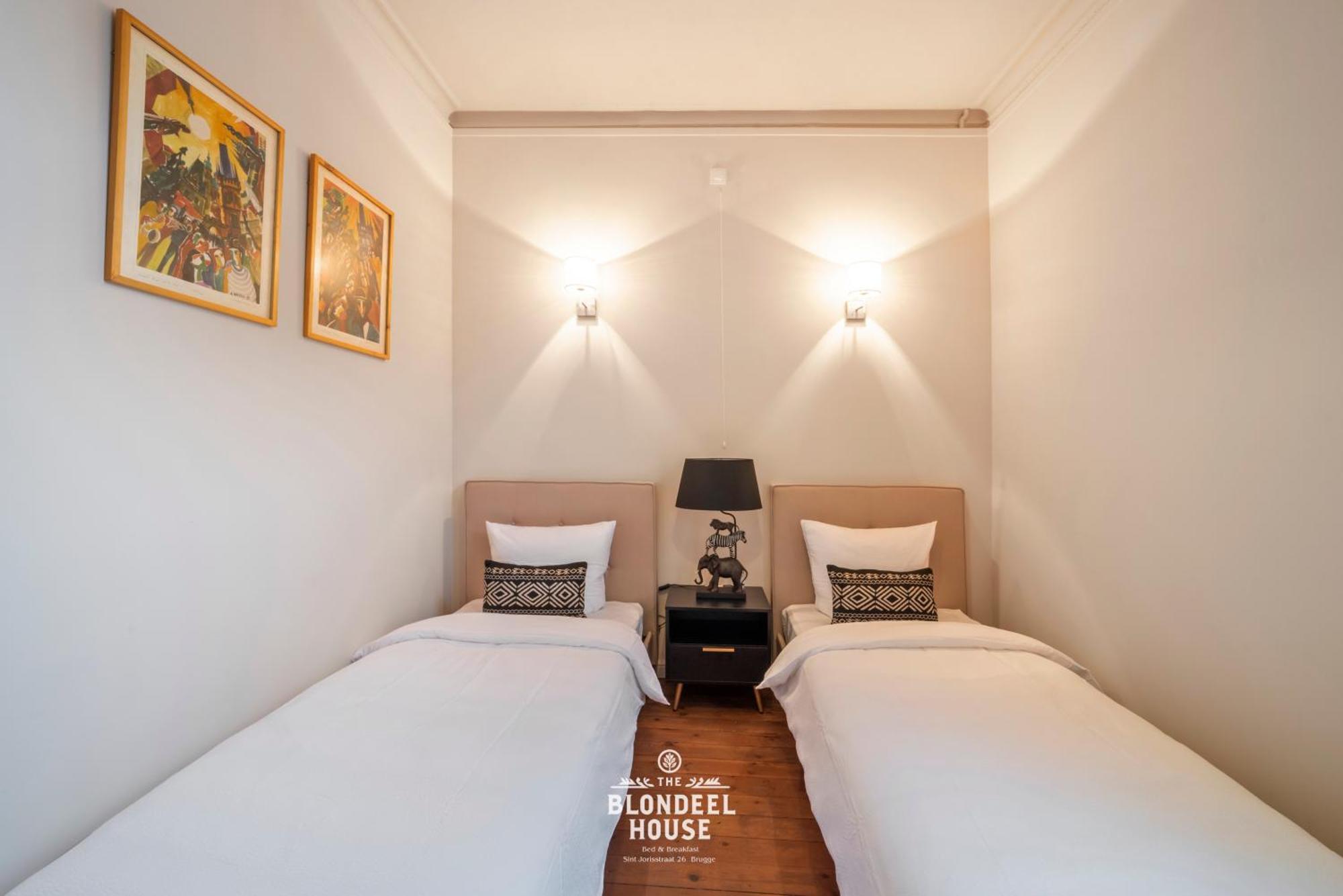 Bed & Breakfast The Blondeel House Brugge Center Exteriör bild