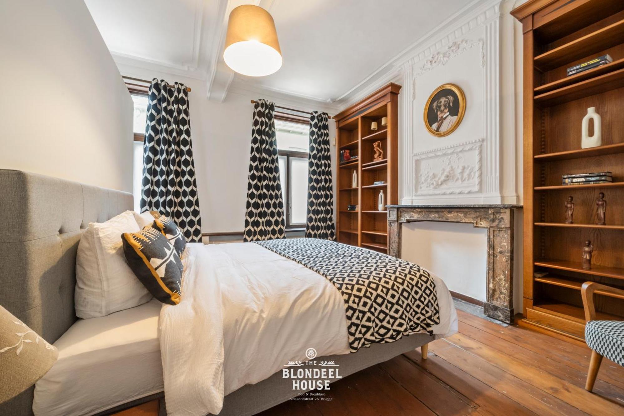 Bed & Breakfast The Blondeel House Brugge Center Exteriör bild